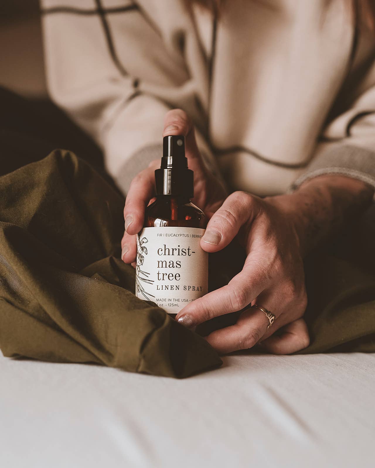 Broken Top Brands – Spray de quarto e roupa por atacado – Spray de Quarto e Roupa de Cama Árvore de Natal2