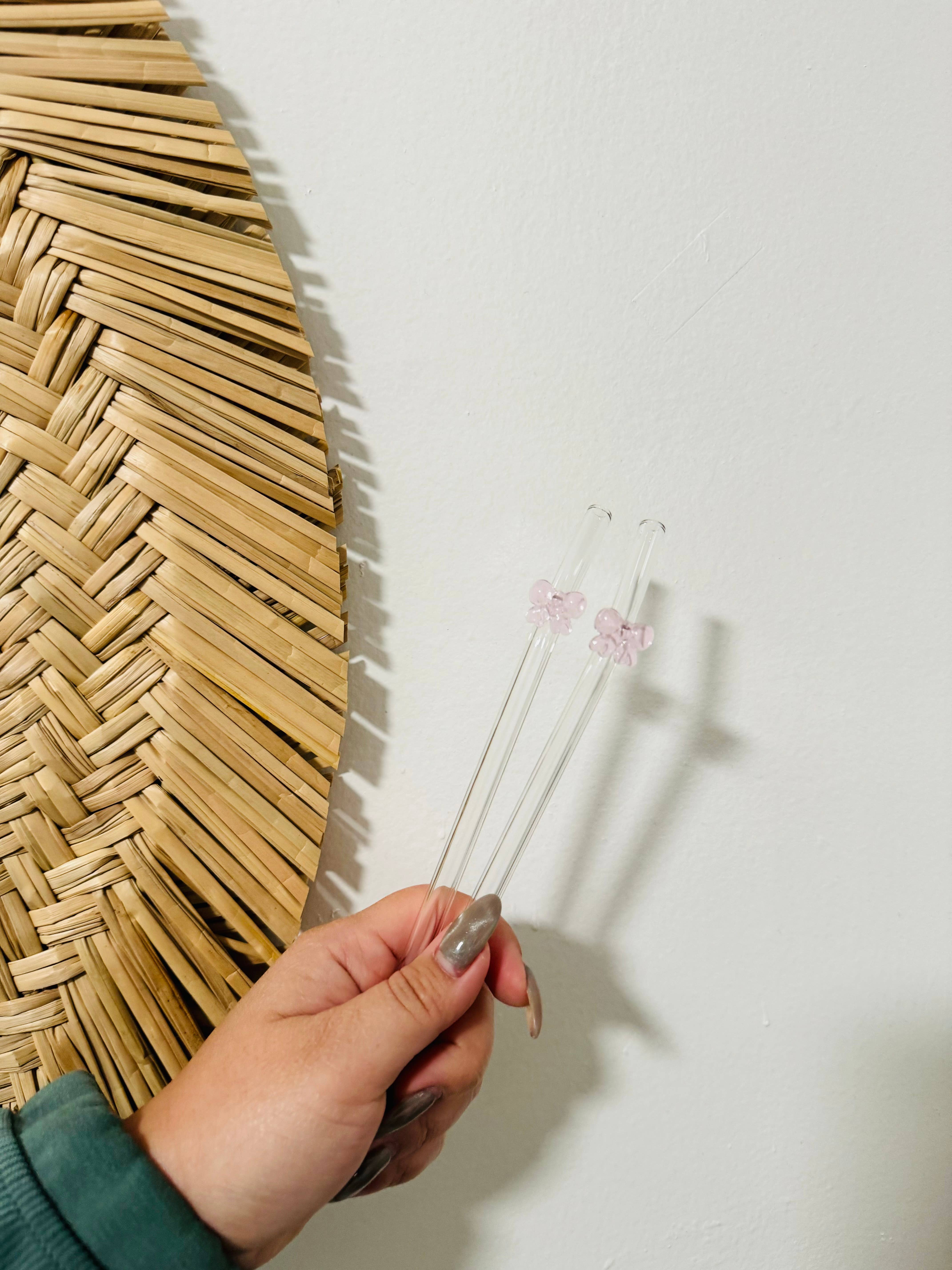 KuriArt Designs – Engroshandel Sugerør – Coquette glas-sugerør med sløjfe1