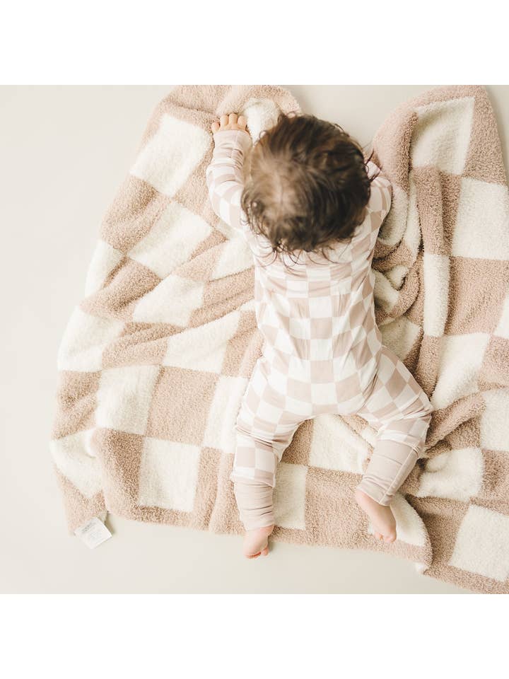 Lucky Panda Kids - Wholesale Bedding Blanket - Kids & Baby - Checkered Plush Baby Blanket | Latte14