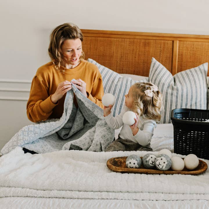 Mama Moon Boutique LLC - Wholesale Dryer balls - "Smiling Sheep" Hand-Felted 6-Pack Wool Dryer Balls3