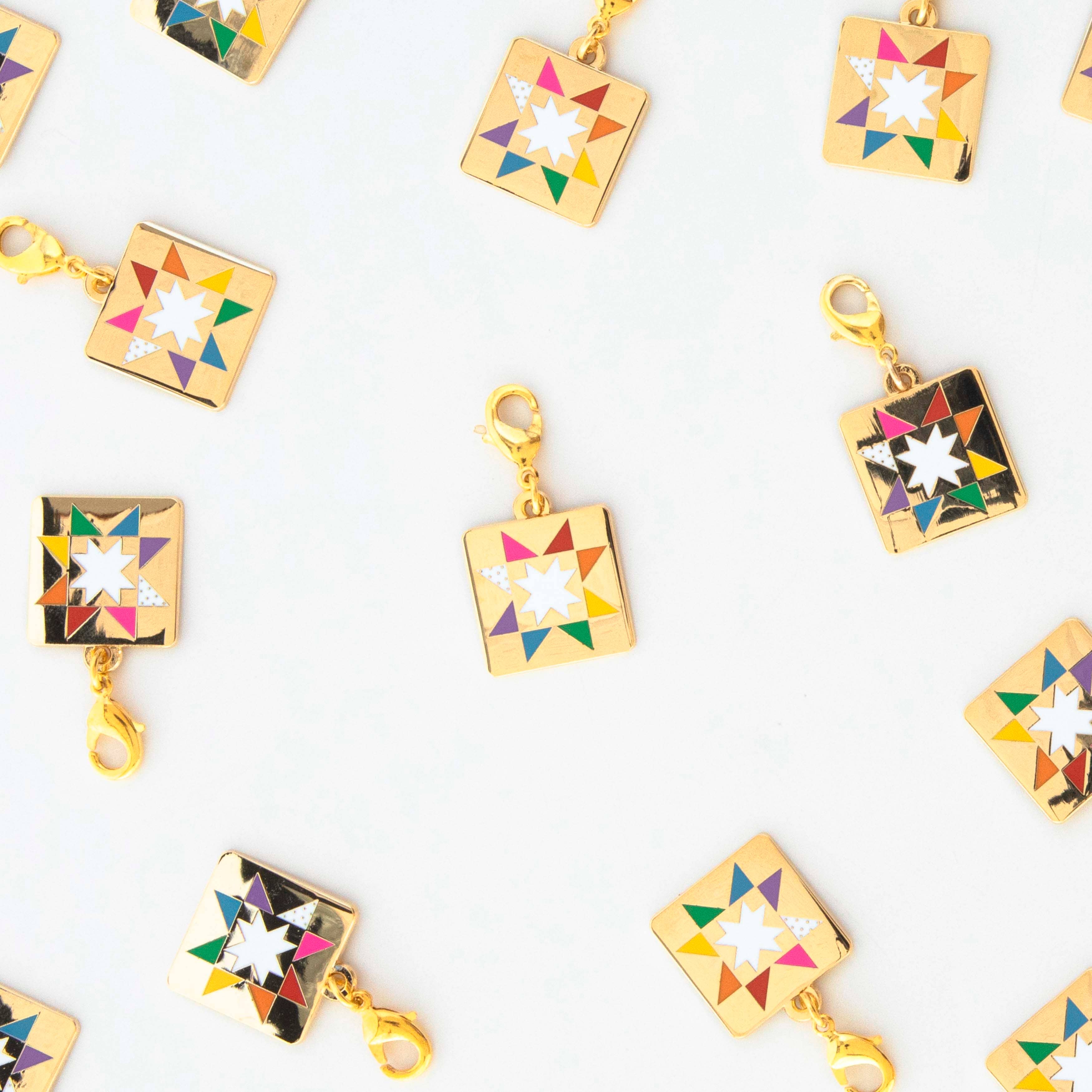 Sarah Hearts - Wholesale Purse/Bag Accessory - Unisex - Quilt Star Removable Zipper Charm1