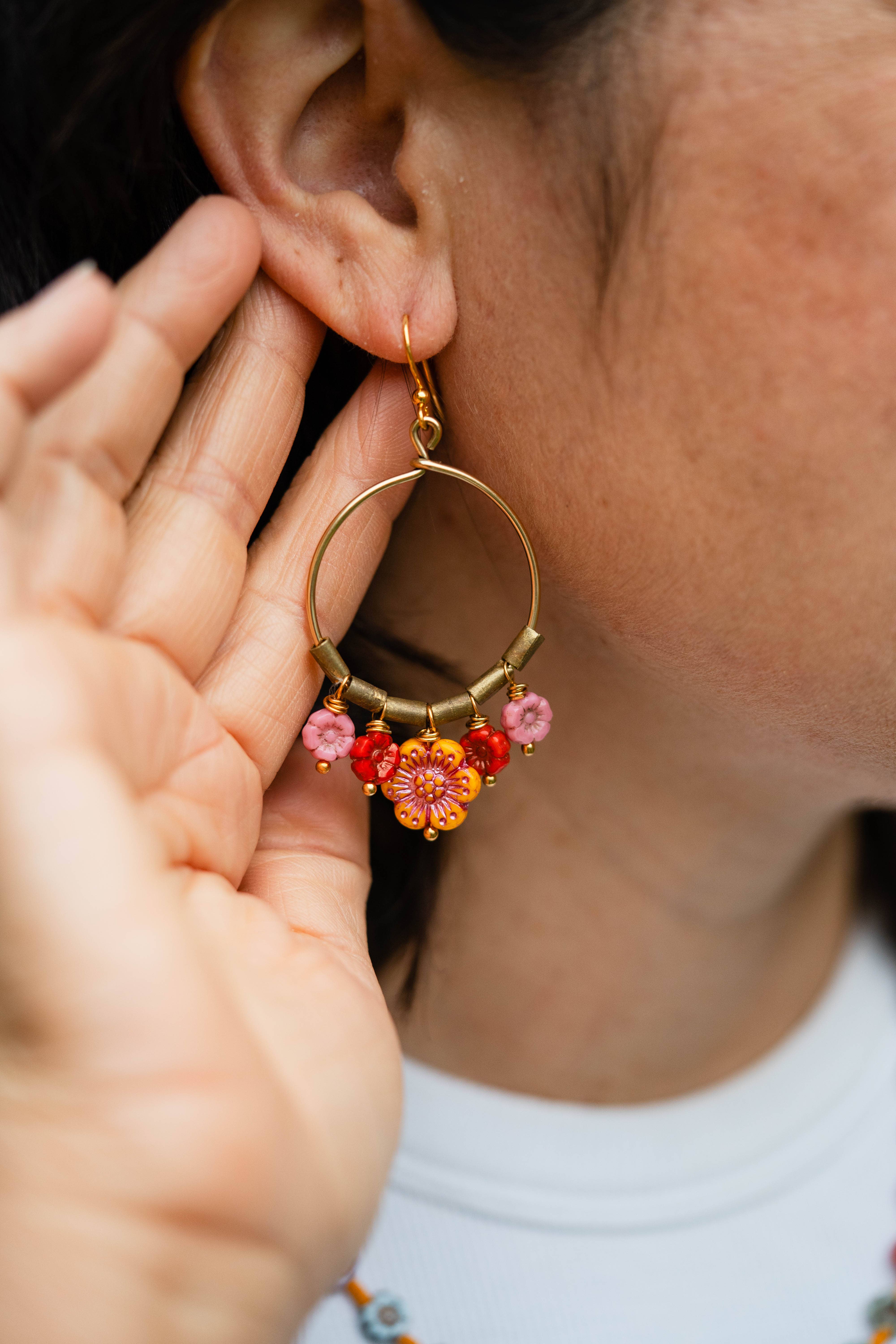 Bella Vita Jewelry - Wholesale Dangle Earrings - Flower Power | Bouquet Hoop Glass Flower Bead Earrings8