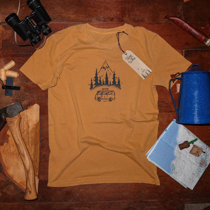 Shirt "Van In The Wild" Yukon Yellow for engroshandel hos Ticket To The Wild