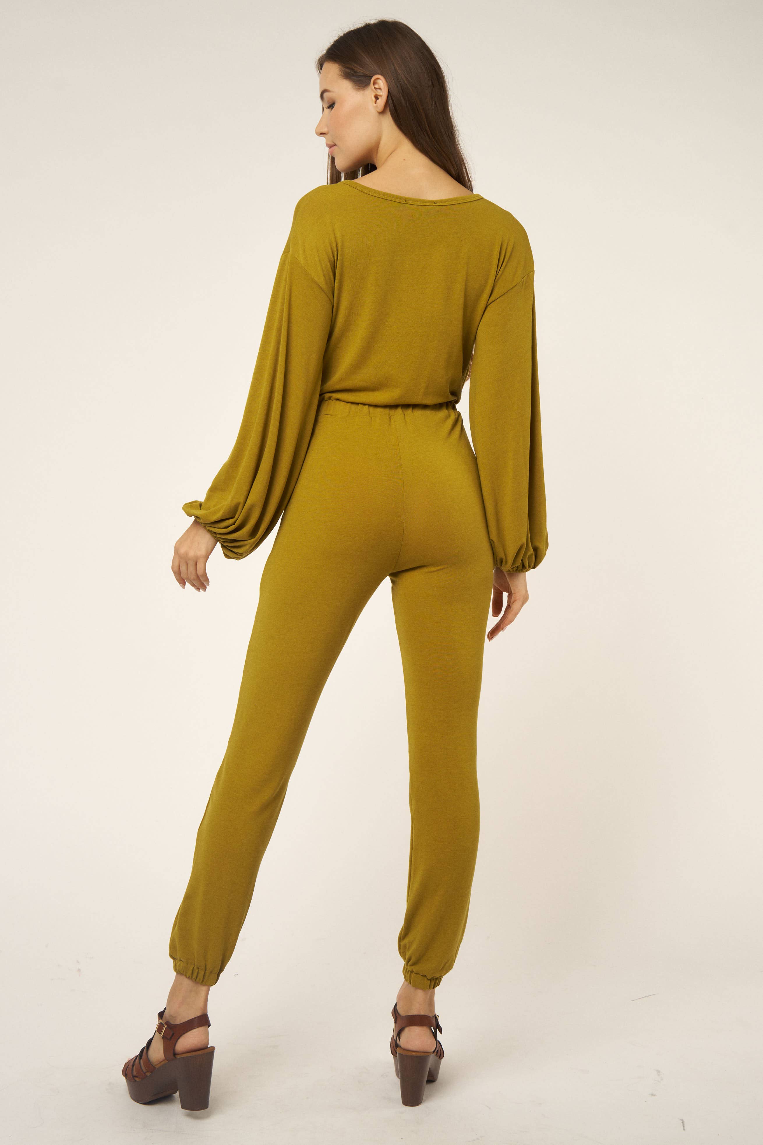 Hers & Mine – wholesale Set med topp och byxa – Dam – LINNE SMOCKED RYNKAD FRÄMRE RÖRET OCH BYXOR SKICKAS19