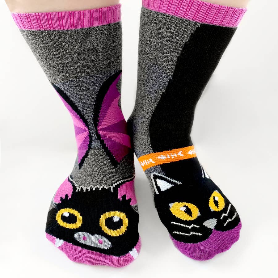 Purchase Wholesale spooky socks. Free Returns & Net 60 Terms on Faire