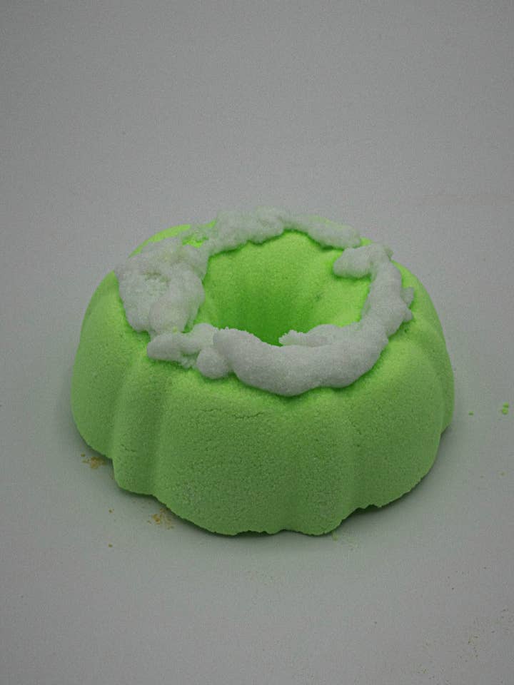 Bundt Cake Bath Bomb for Kids/Teens, Coconut/Lime for wholesale by Sassy Bubbles