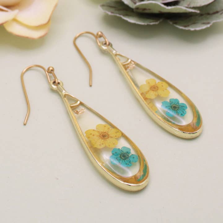 ZAD – wholesale Hängande örhängen – Gul blomma guld tårdroppe torkade blomma örhängen0