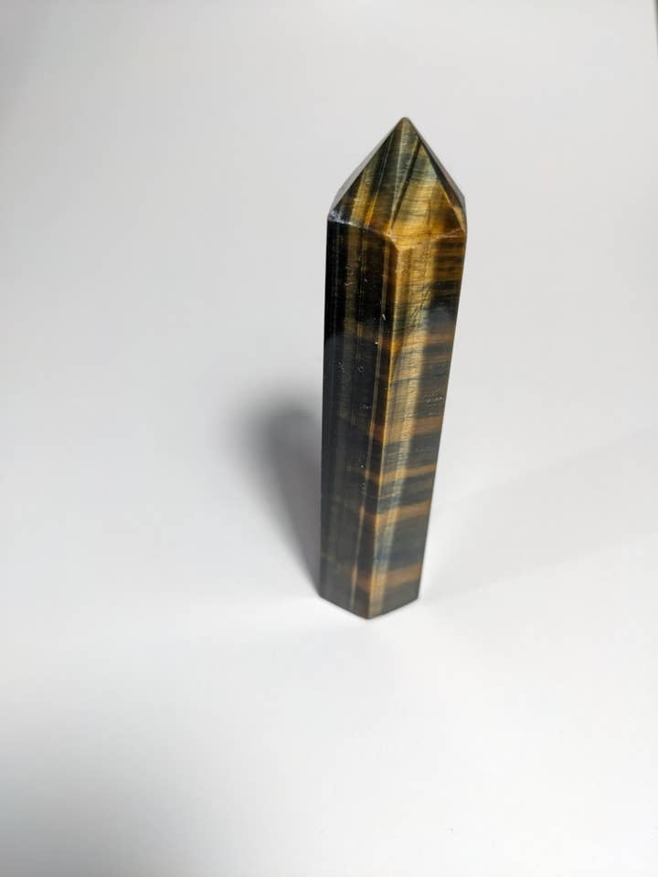 Falcon's Eye Crystal Tower för wholesale av Godly Crystals LLC
