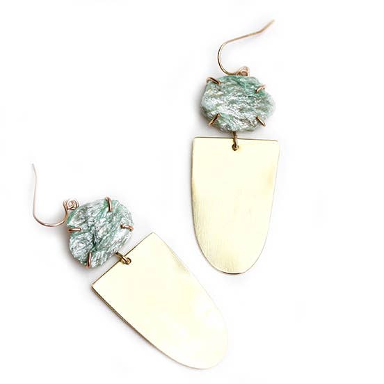Pendientes de salón Fuchsite para venta al por mayor de Alana Douvros Jewellery