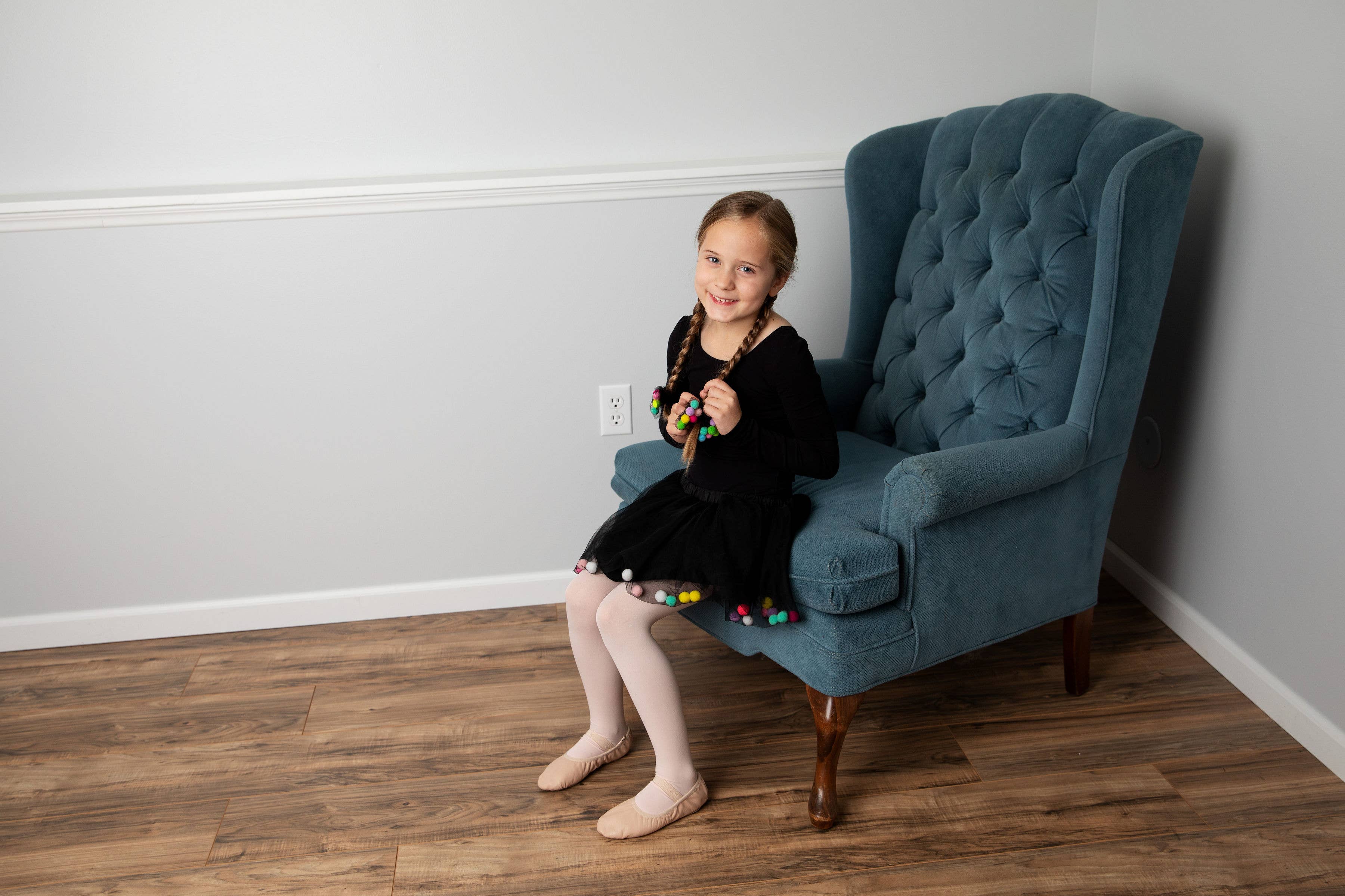 Tutu Joli LLC - Wholesale Tutu - Kids - Black Tutu Skirt and Bow Hair Tie | 2Pcs Tutu Set8