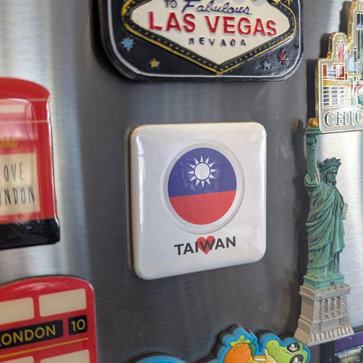 PhiloPerse - Wholesale Magnet - I Love Taiwan Fridge Magnet2