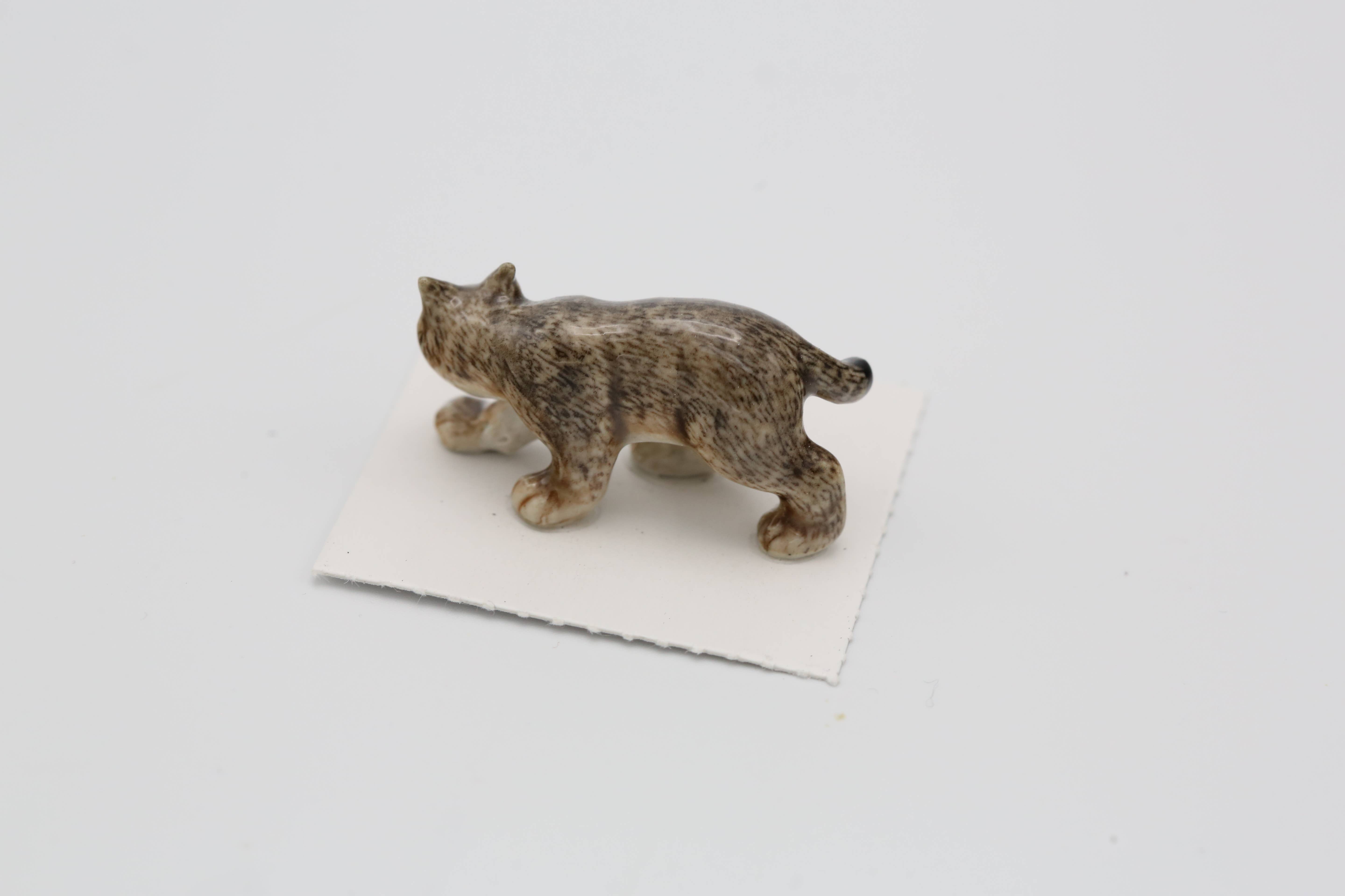 Little Critterz - Wholesale Decorative Figurine - Luke Canadian Lynx Porcelain Miniature1