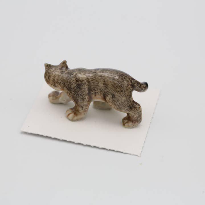 Little Critterz - Wholesale Decorative Figurine - Luke Canadian Lynx Porcelain Miniature1