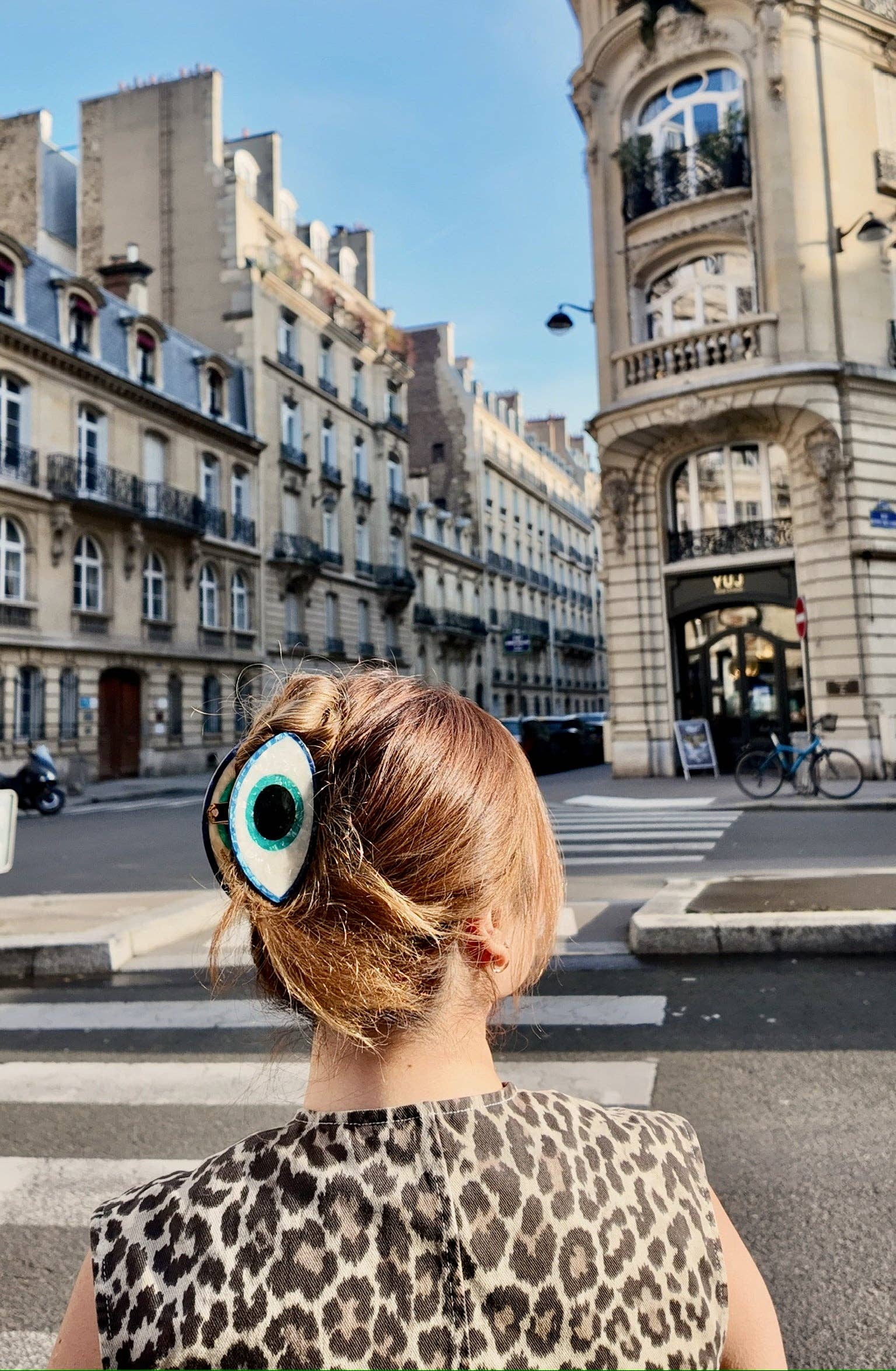 Solar Eclipse – wholesale Hair clip – Women’s – Hand-painted Evil Eye Claw Hair Clip | Eco-Friendly1