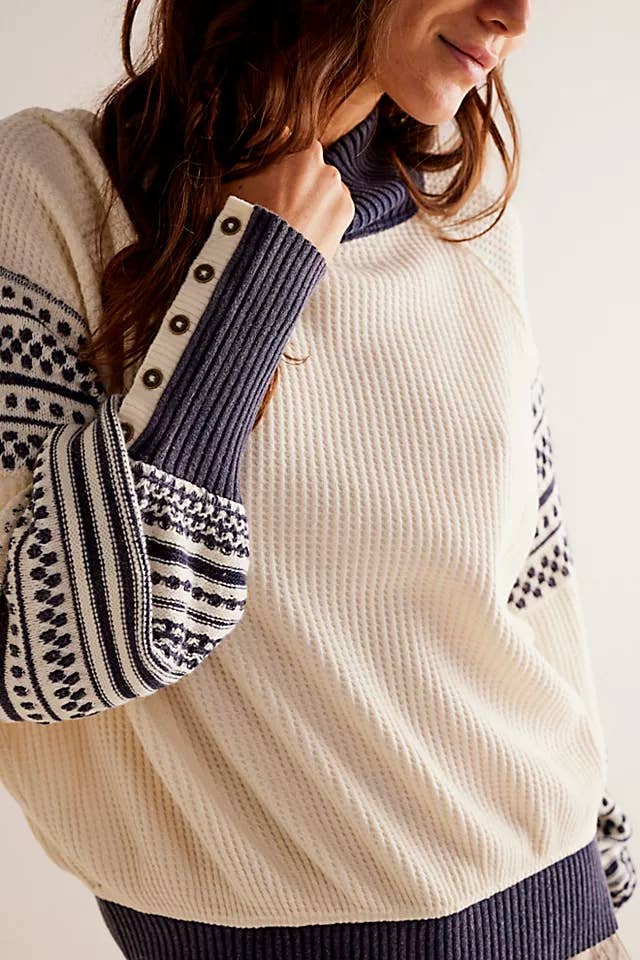 Rosa Clothing - Wholesale Knit Sweater - Women's - vintage stripe slouchy pullover high neck knit sweater3