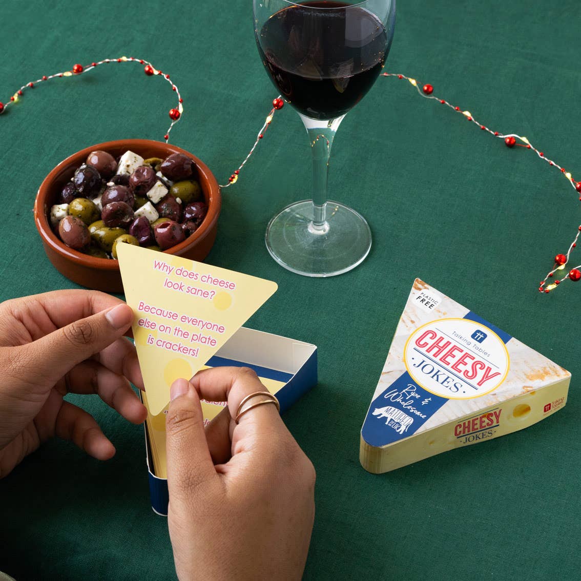 Talking Tables UK – wholesale Card game – Box of Cheesy Jokes | POS Unit | Party Jokes | Gift |4