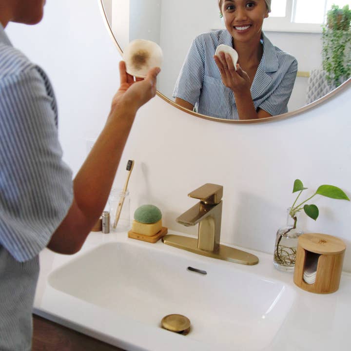 Me Mother Earth - Wholesale Cotton Pad - Bamboo Storage Box + Hemp Cotton Rounds | Zero Waste Beauty2