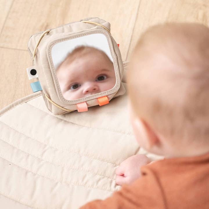 Baby Contrast Card Holder Deer Friends Sand for wholesale on Faire4