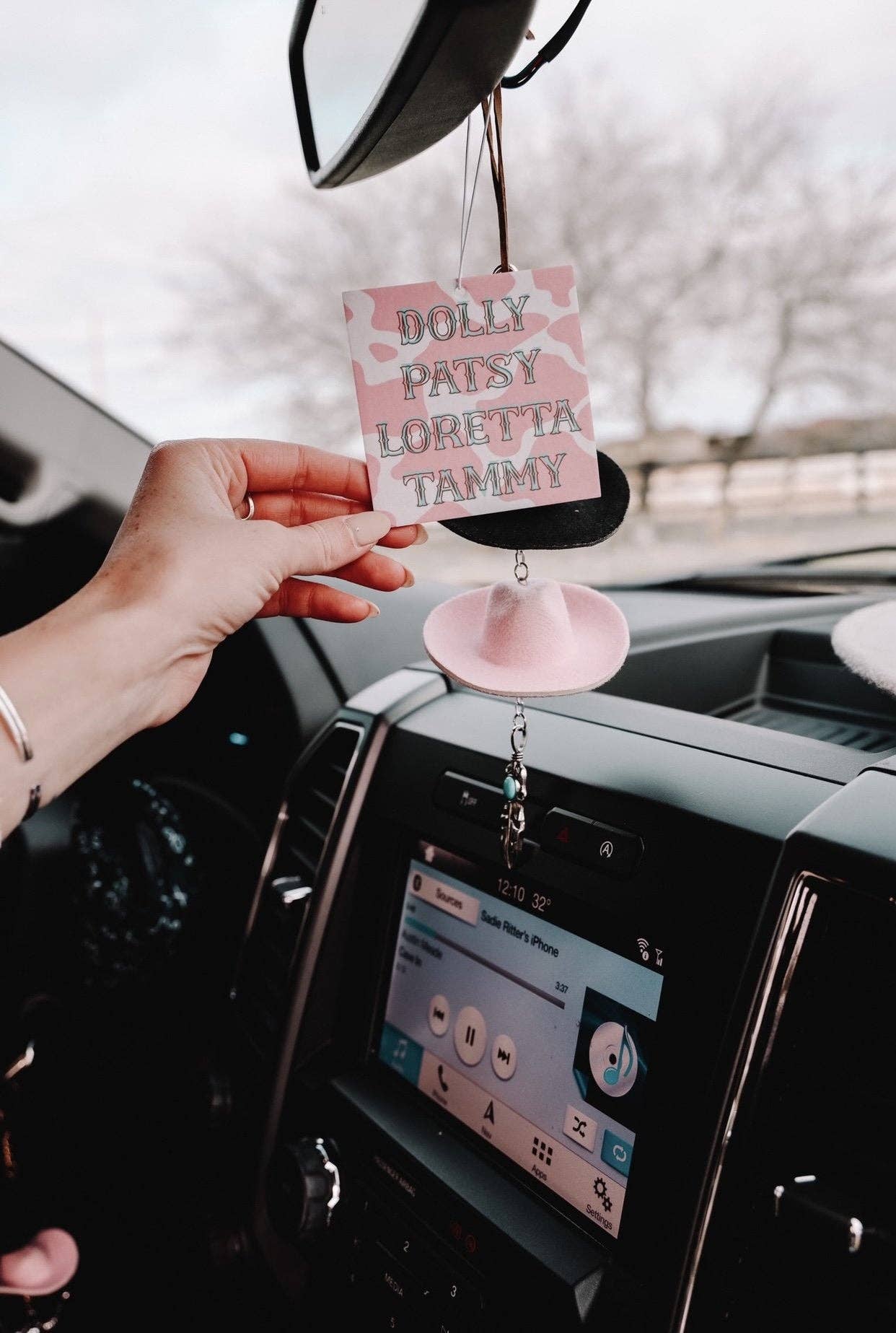 The Front Porch Label - Wholesale Car Freshener - Women's - Dolly Air Freshener5