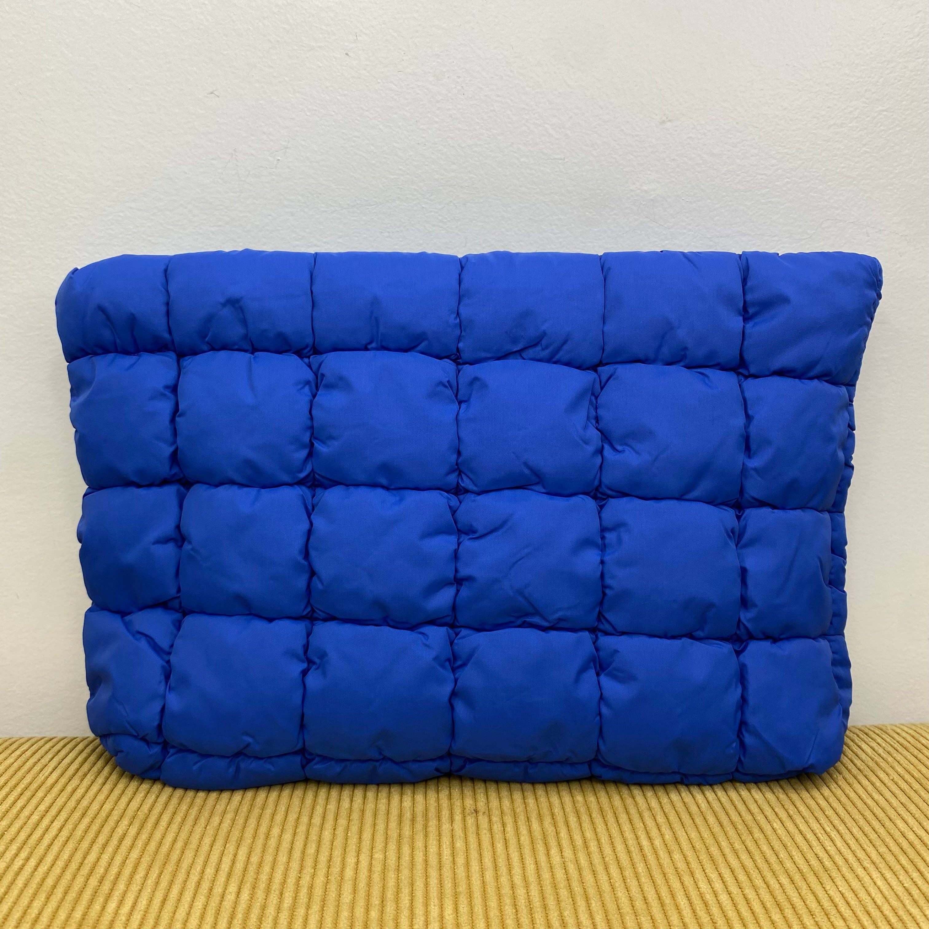 Hive Supply - Wholesale Pouch - Women's - Puffer Pouch4