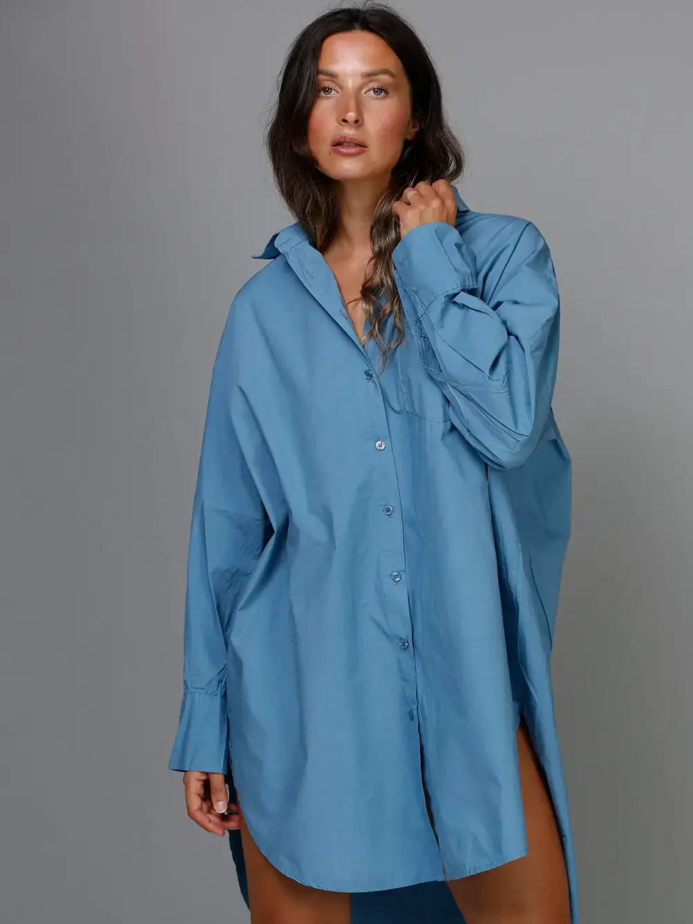 SixtyDays - Vendita all'ingrosso Camicia button down - Donna - Camicia boyfriend oversize in cotone - 40 colori25