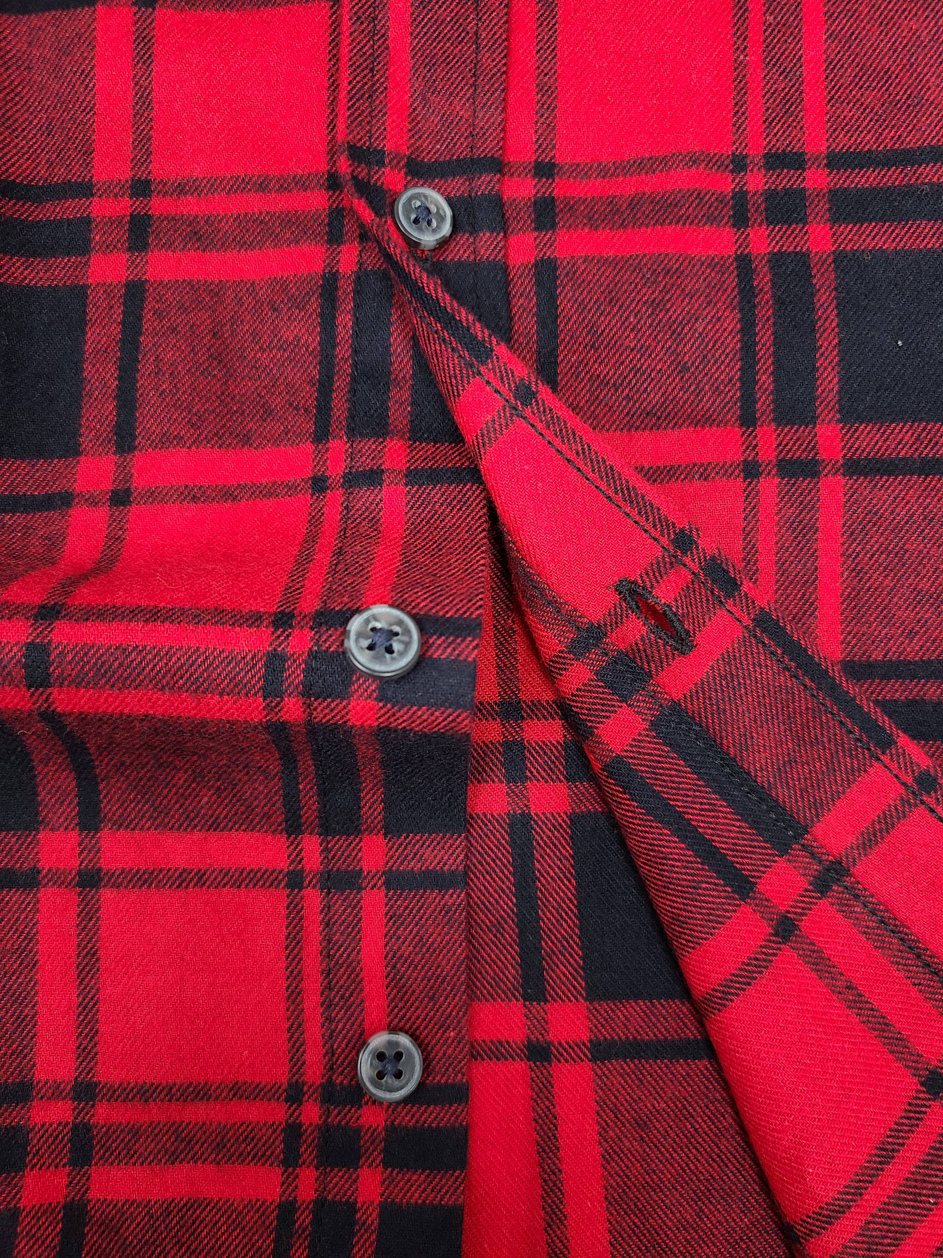 I-Wear Brands - Wholesale Button Down Shirt - Men's - Men's Long Sleeve Button Down Cotton Flannel Shirt14