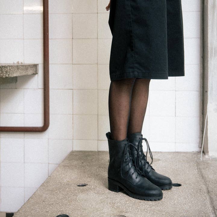 Yehida Boots, waxed black for wholesale on Faire1