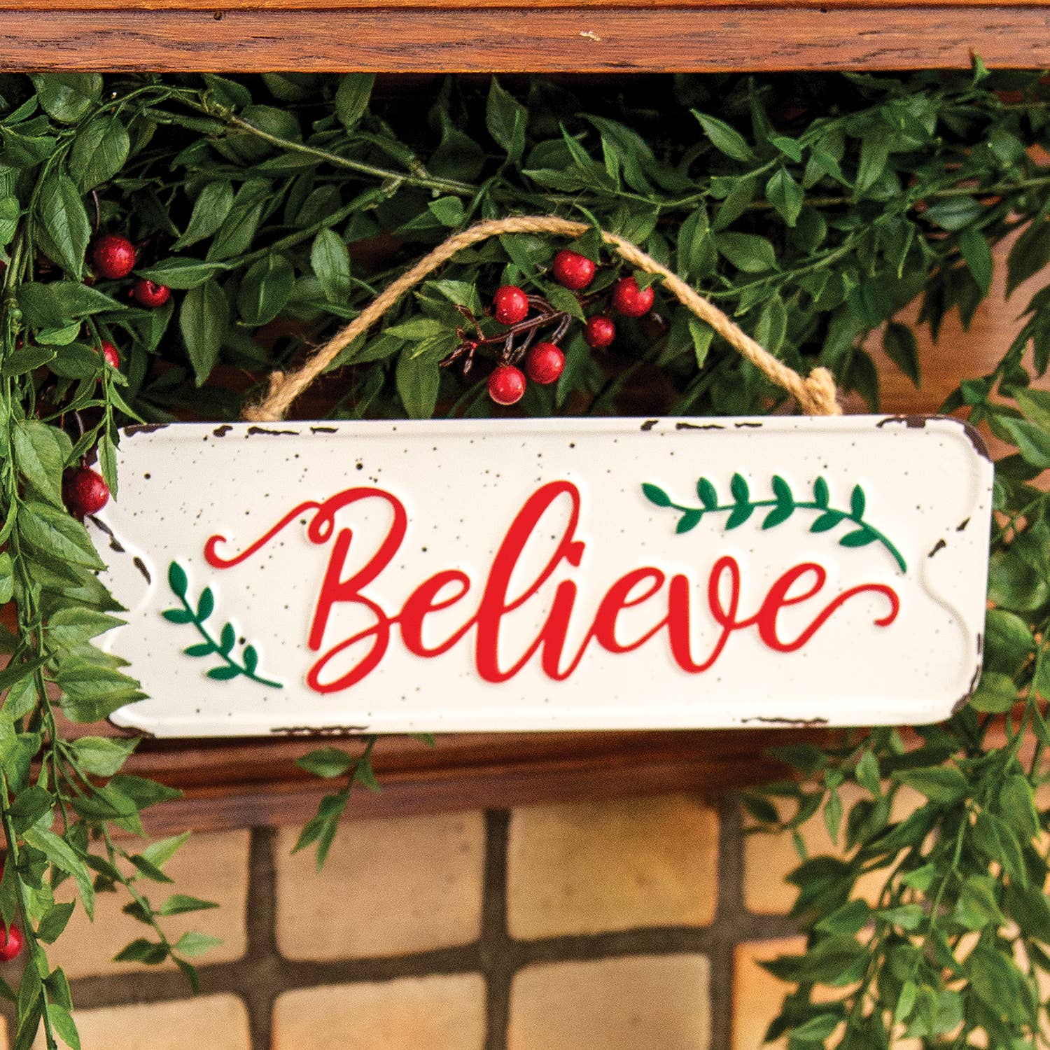 Col House Designs – wholesale Sign – Distressed Metal "Believe" Street Sign Hanger1