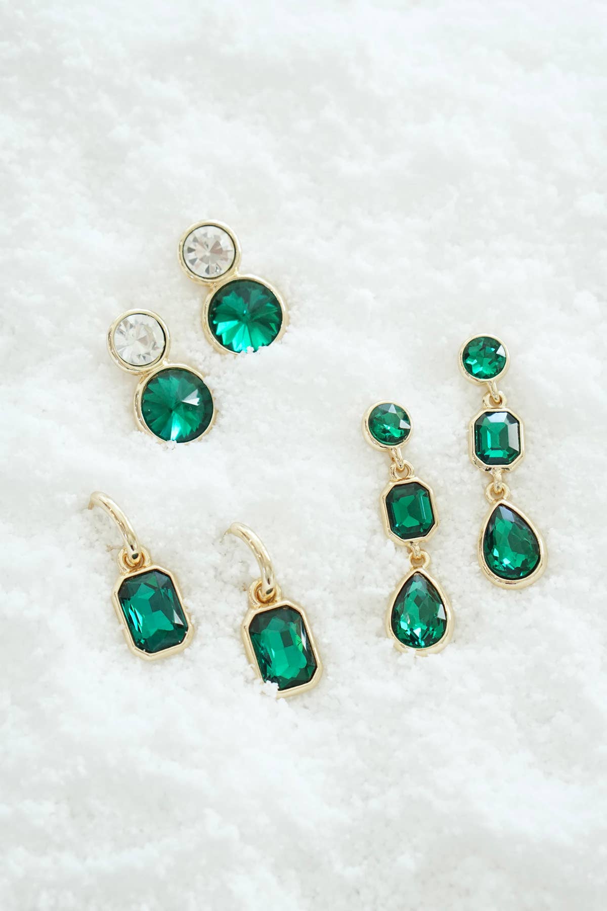 Canvas Style – Brincos de argola por atacado – Brincos Pendentes Effie com Pedras de Strass1