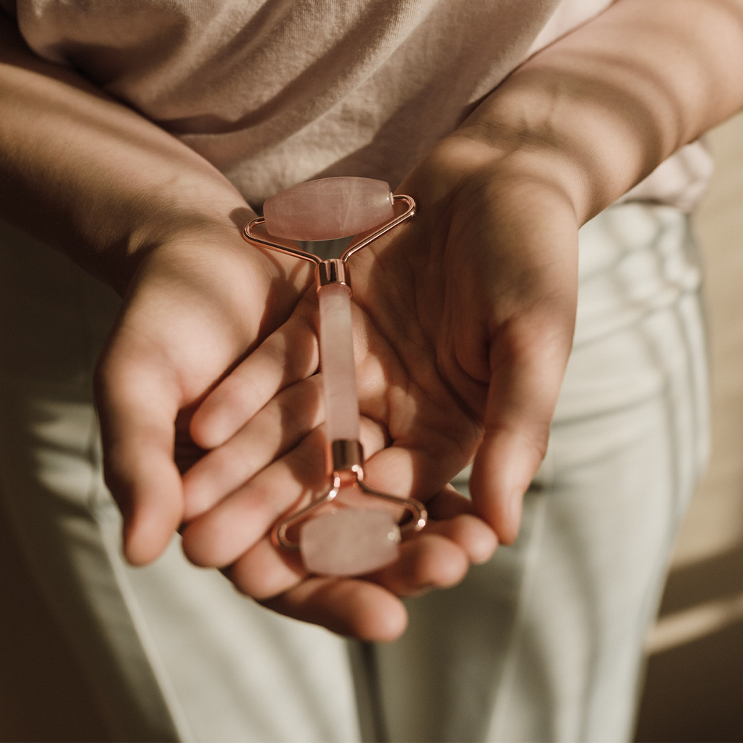 Natural Amor LLC – wholesale Face/beauty roller – Rose Quartz Facial Roller4