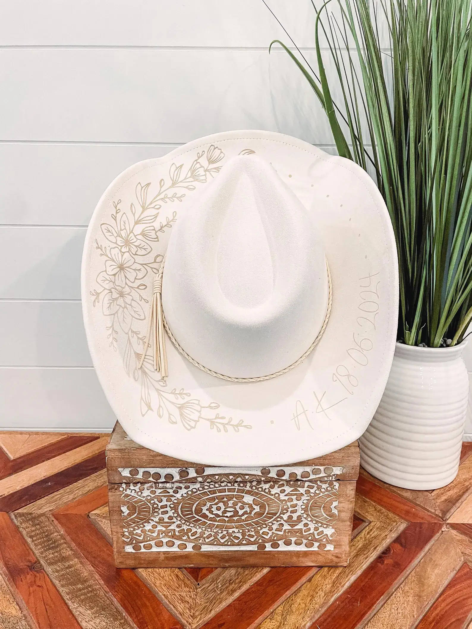 Willie & Dolly Designs - Wholesale Cowboy Hat - Women's - Engraved Floral Cowboy Hat1