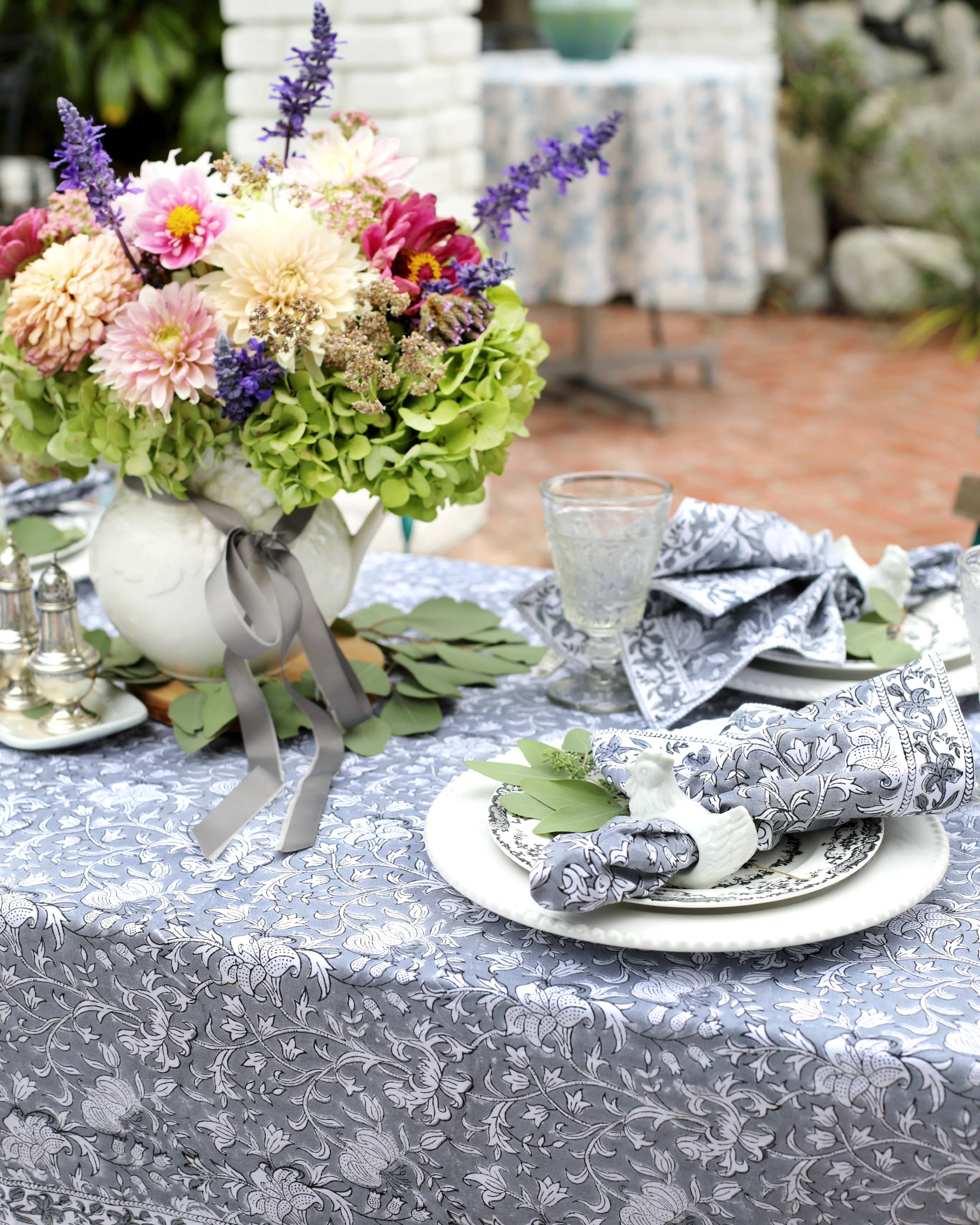 PACIFIC & ROSE TEXTILES – wholesale Dinner & cloth napkin – Napkin Pacho Slate Floral, Set of 4   1