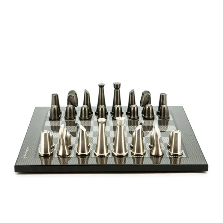 Ensemble d'échecs en fibre de carbone 50 cm avec échiquiers en métal 85 mm pour la vente par Dal Rossi Italy