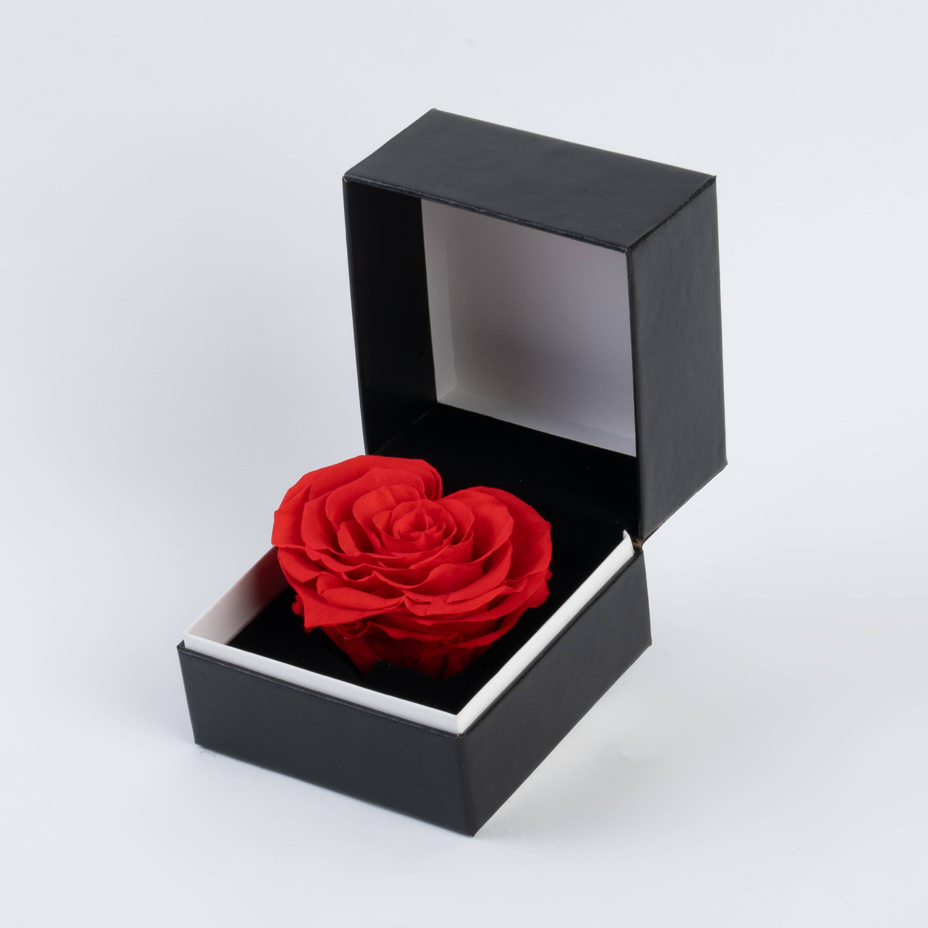 La Rose Preserved Beauty - Wholesale Dried/Pressed Flowers -  Large Heart Rose in Square Box | Romantic Gift2