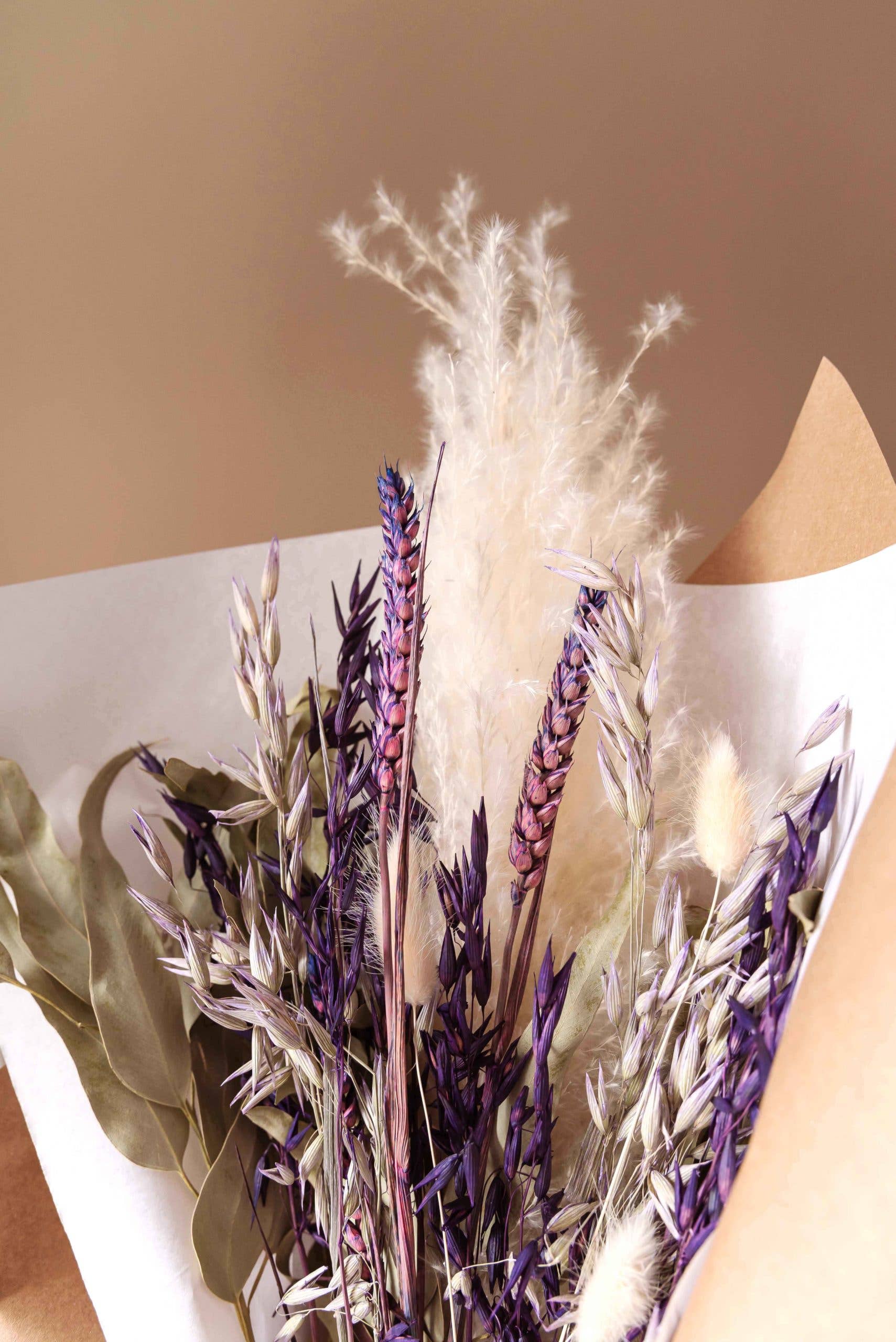 Lalovliy – Großhandel Getrocknete/gepresste Blumen – Trockenblumen Strauß Lila1