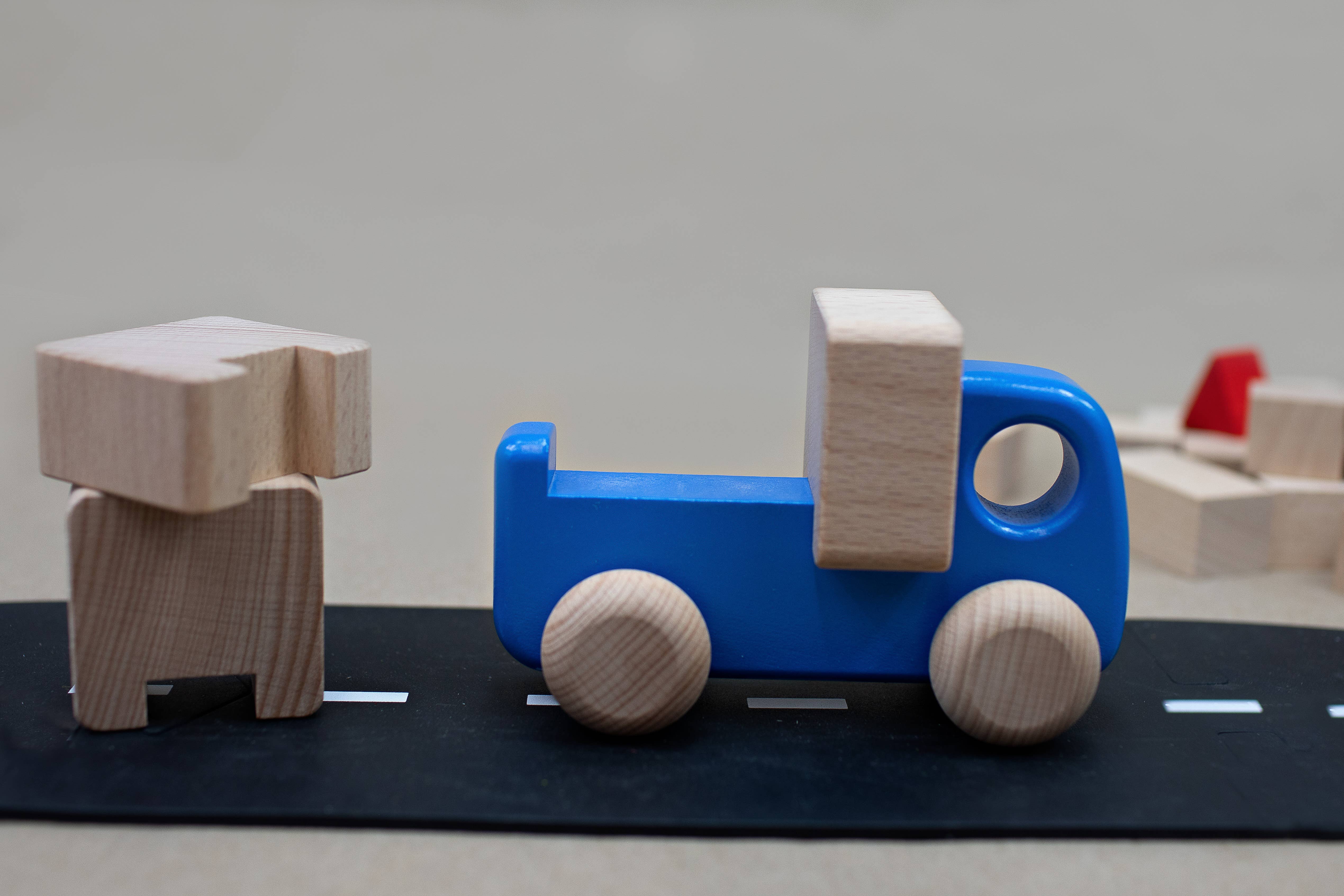 Little Poland Gallery - Wholesale Wood Toy - Kids - BAJO Car with Blocks4