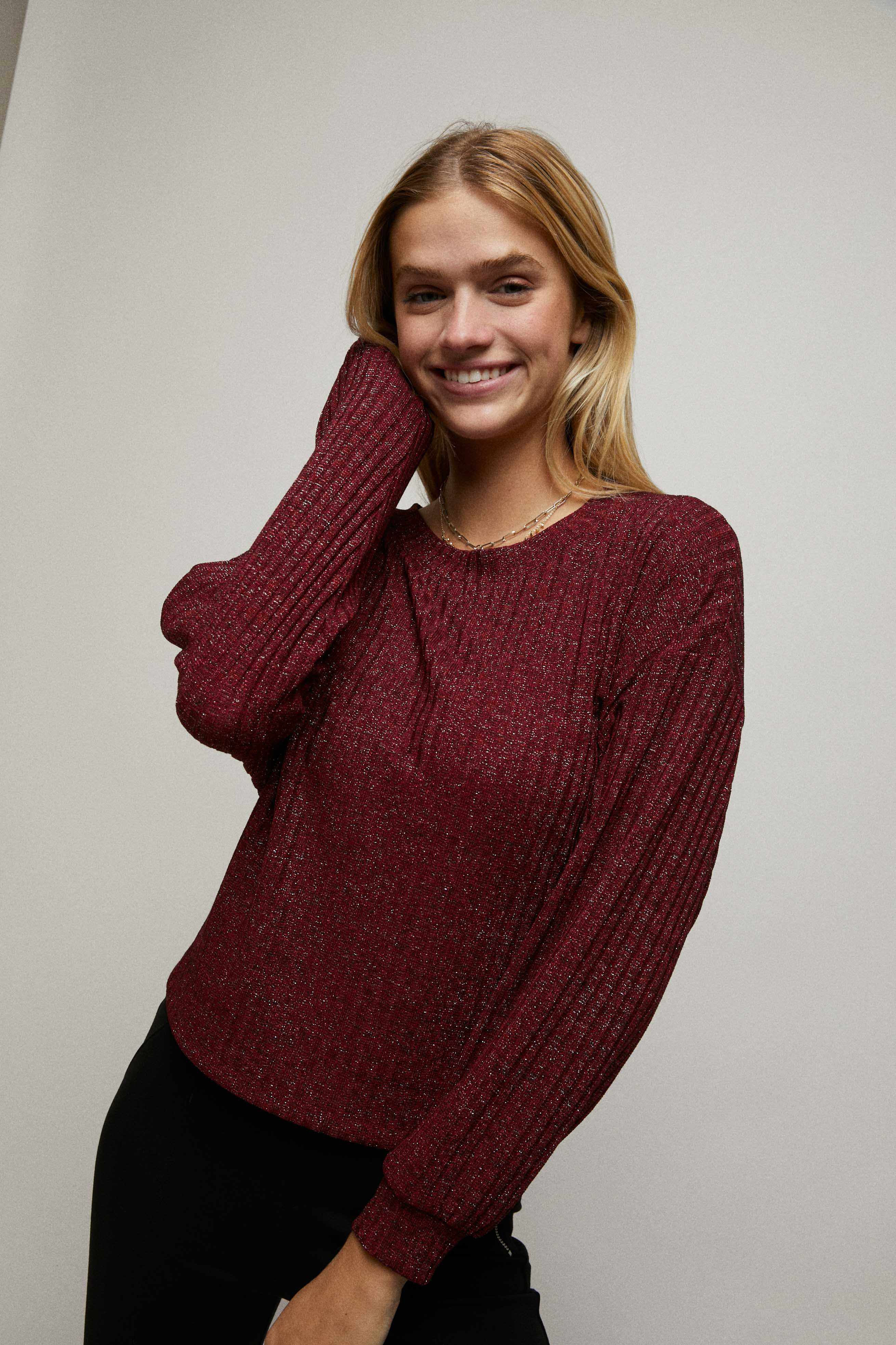 Cerule – Großhandel Strickoberteil – Damen – Langärmliges, kariertes Oberteil aus Lurex-Rippstrick8