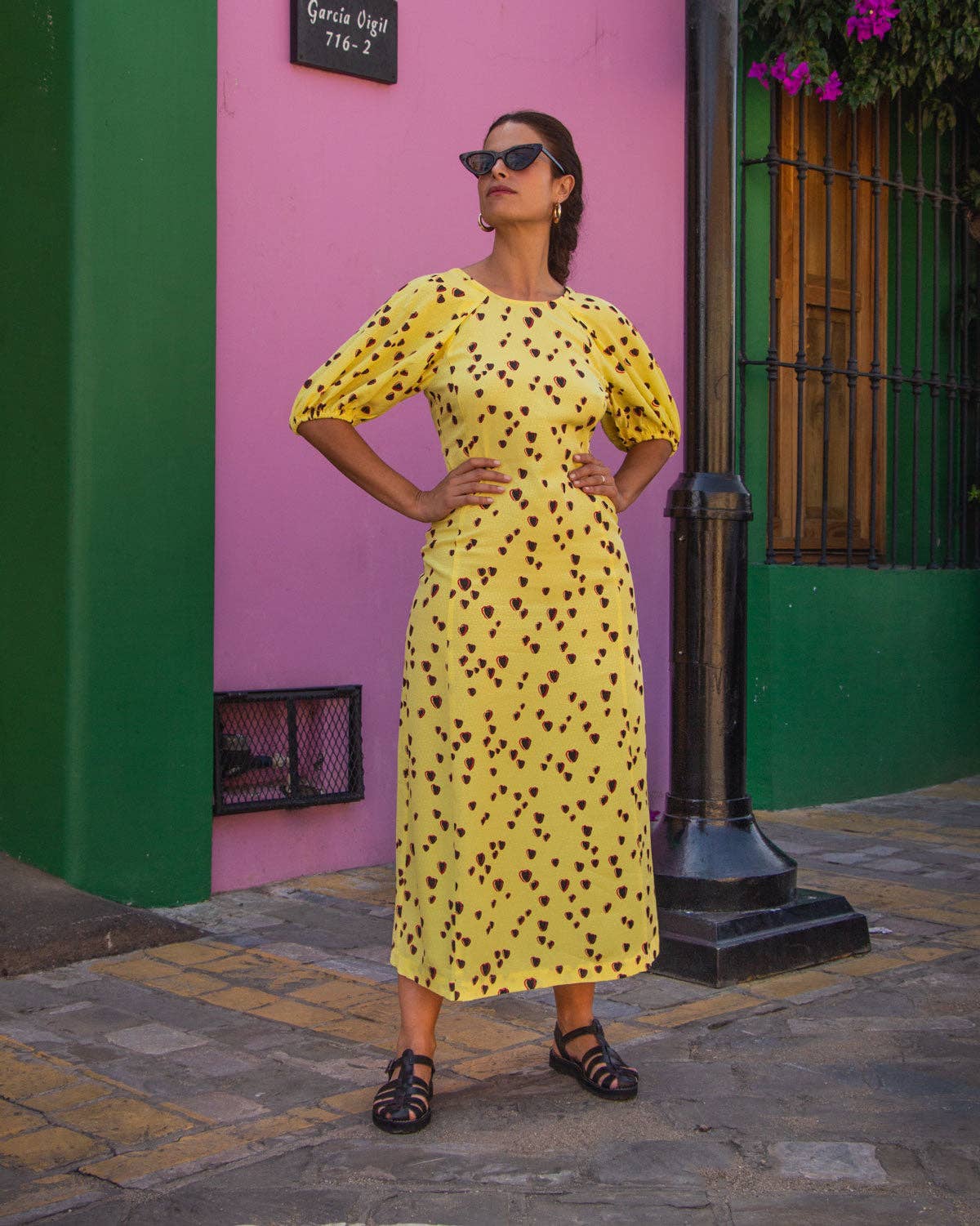 Mexas EU - Wholesale Sandals - Women's - CHILAQUILES NEGRO - Comfortable black leather caged sandal2