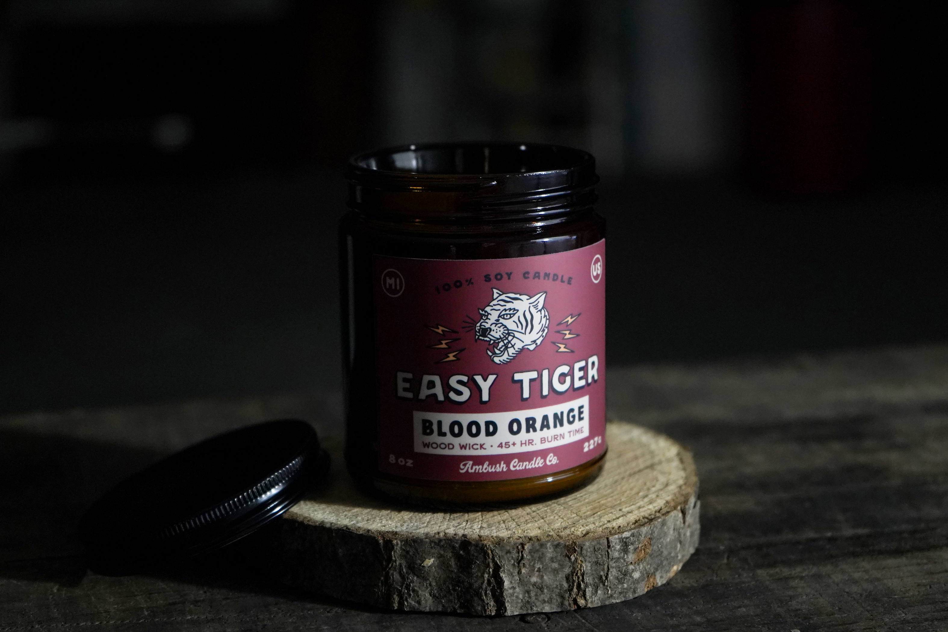 Ambush Candle Co. - Venta al por mayor Velas en tarros - Easy Tiger | Vela de soja de 8 oz, naranja sanguina4