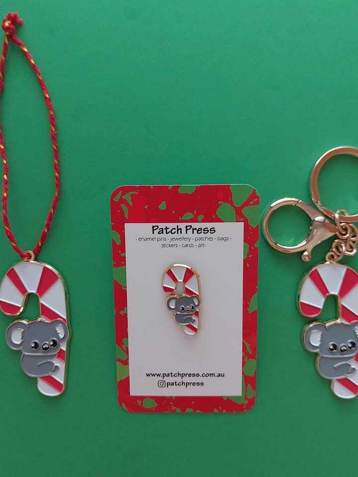 Xmas Candy Cane Koala nyckelring/dekoration för wholesale av Patch Press