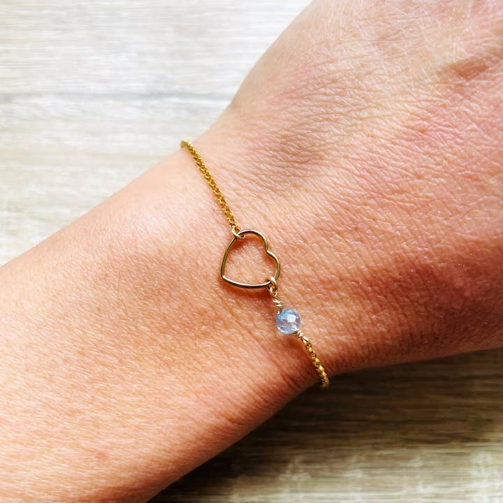 YSIE – Großhandel Armband mit Charms/Anhängern – Vergoldetes Geburtsstein-Armband von Mon Coeur