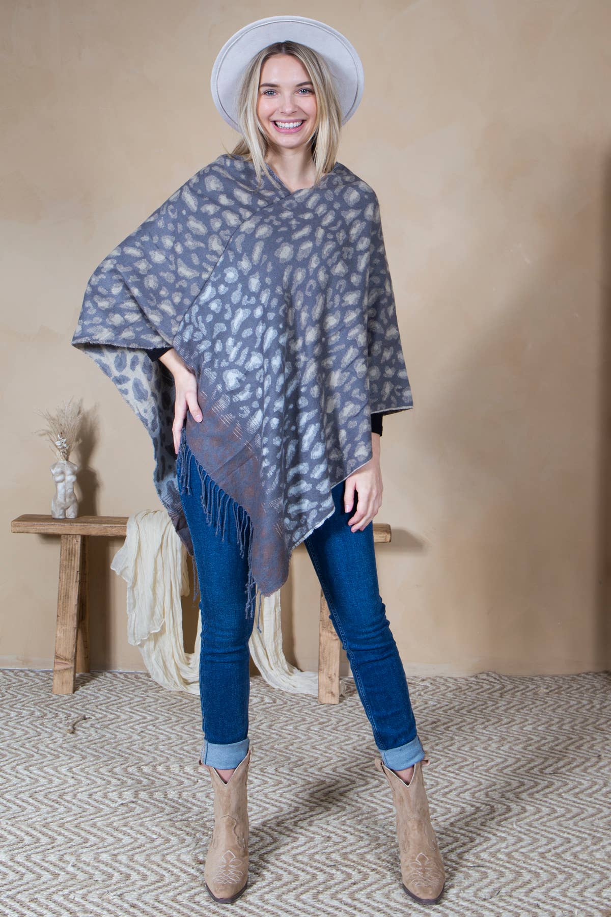 Loven x Mini Momo - Wholesale Mommy & Me Sets - Mommy and Me Matching Cape Blanket Poncho - Leopard7