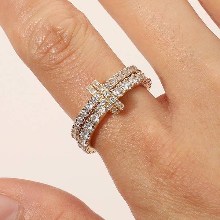 Sensibling Corp. - Wholesale Multi-Stone Ring - Two Tone Stone Paved Interlocking Double Band Ring7