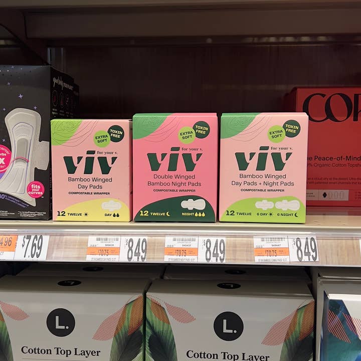 Viv for your V - Wholesale Menstrual Pad/Liner - Viv Bamboo Winged Pads - Plant-Based Day & Night Pads8