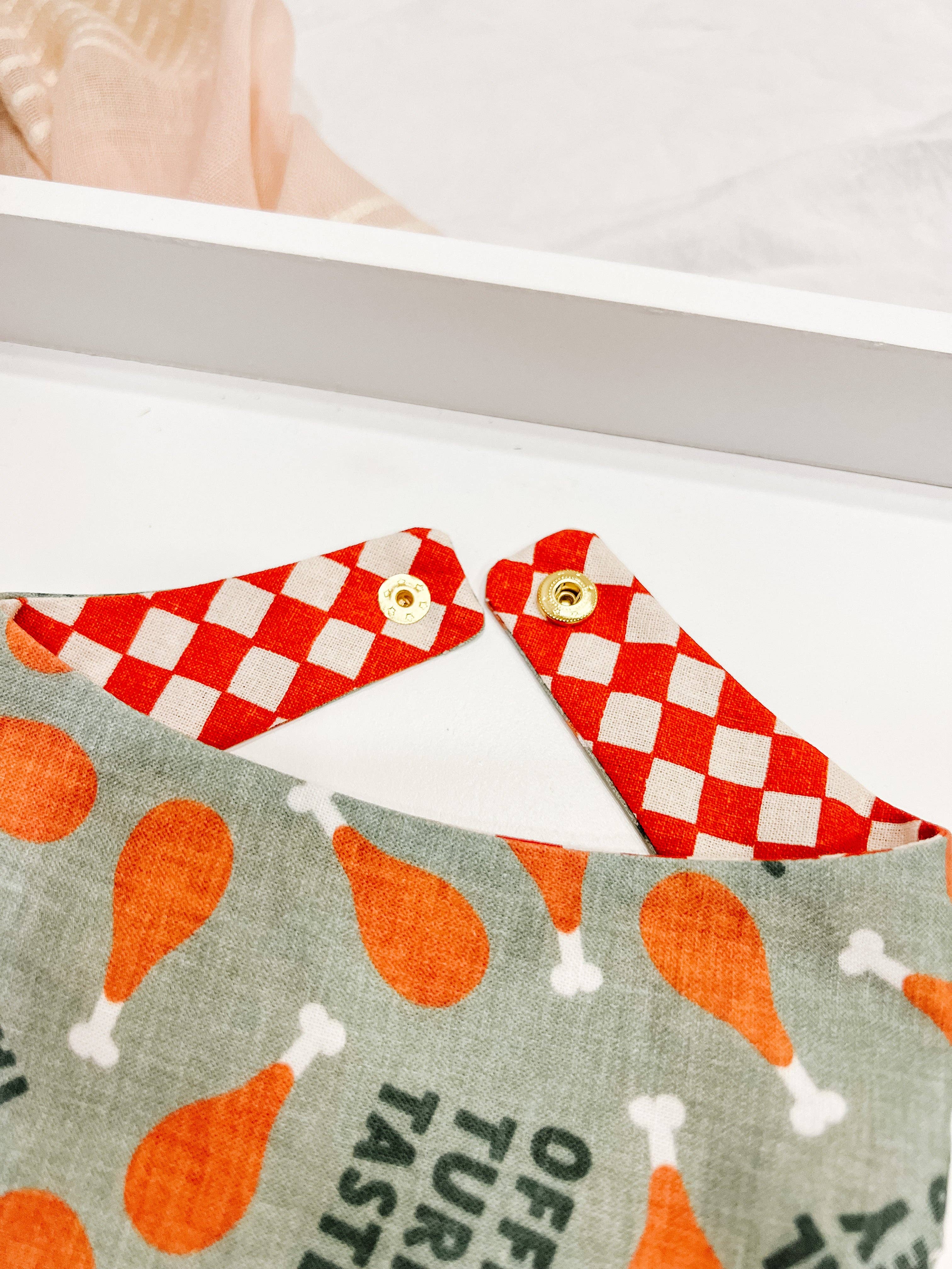 StellaLoo - Vendita all'ingrosso Bandana - Cani - Bandana per Cani in Cotone con Collo Curvo, Reversibile, Gusto Tacchino1