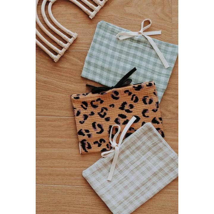 Manufacture des bébés français - Wholesale Book Cover - Leopard health record cover3