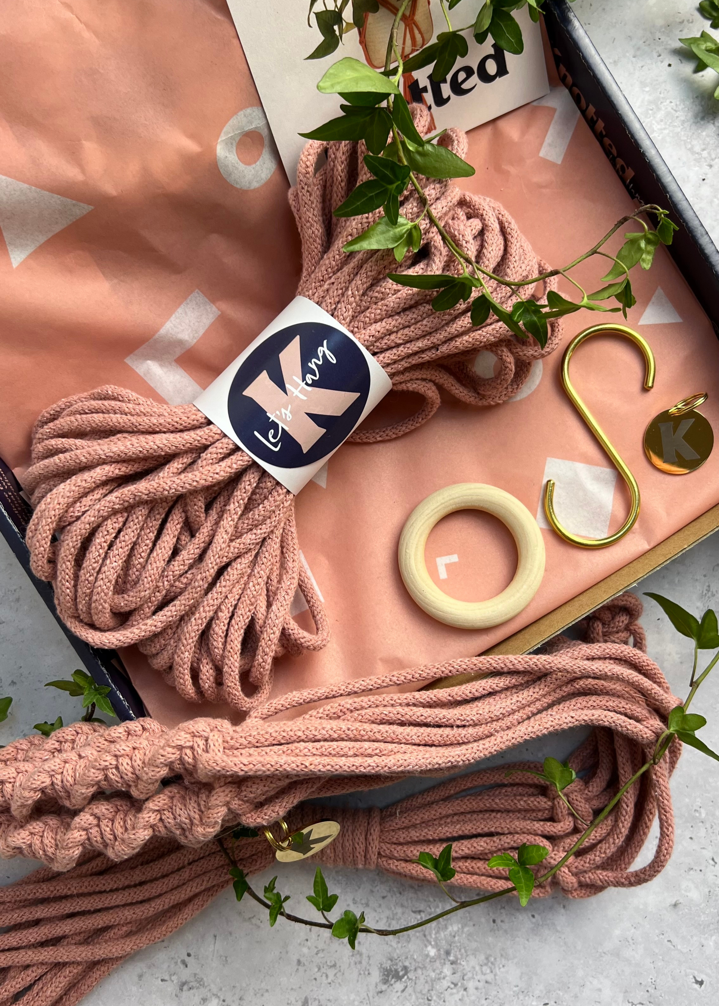 Knotted - Wholesale Doe-het-zelf-knutselset - Maak je eigen Macramé planthangerkit9