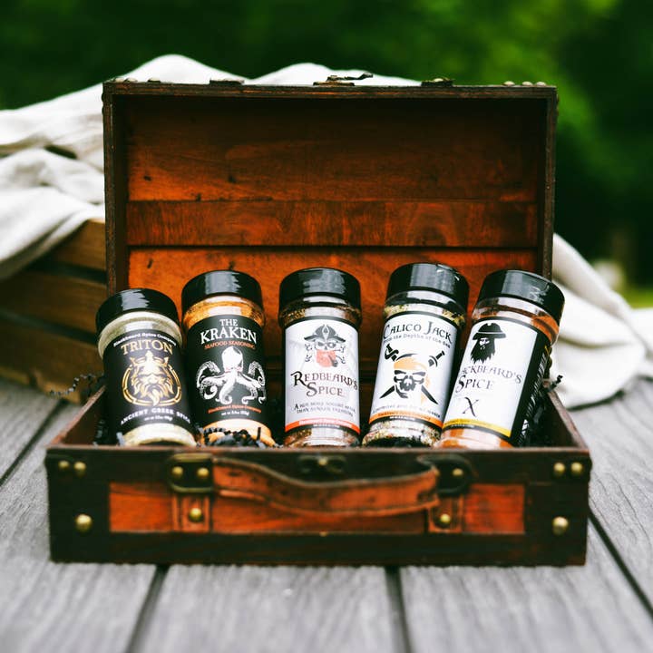 The Captain's Treasure Chest (with Leather handle) - Five Bottle Perfect Guy Gift for wholesale by Blackbeard Spice Company