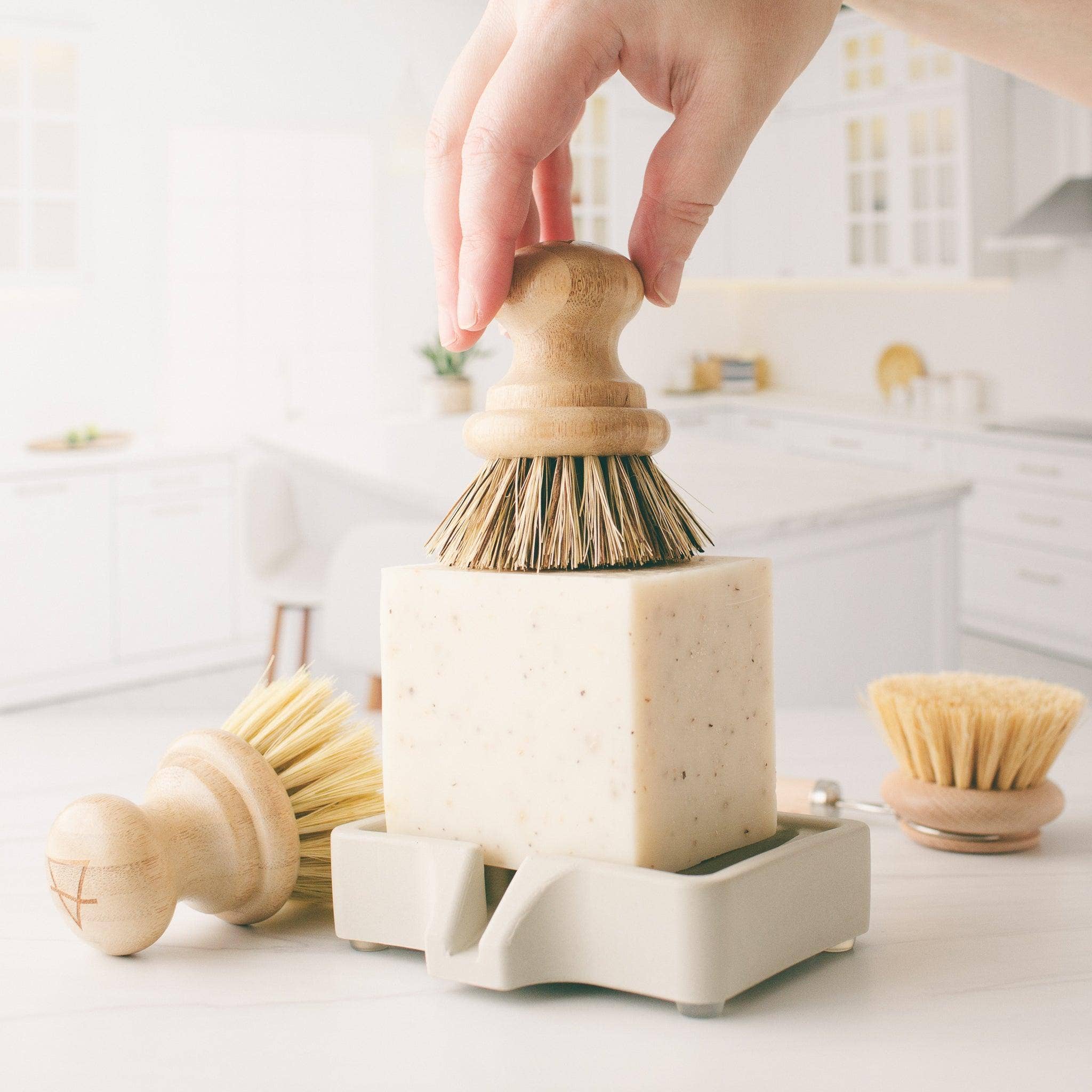 Simple Alchemy Co - Wholesale Cleaning Brush - Compostable Pot Scrubber Brush2