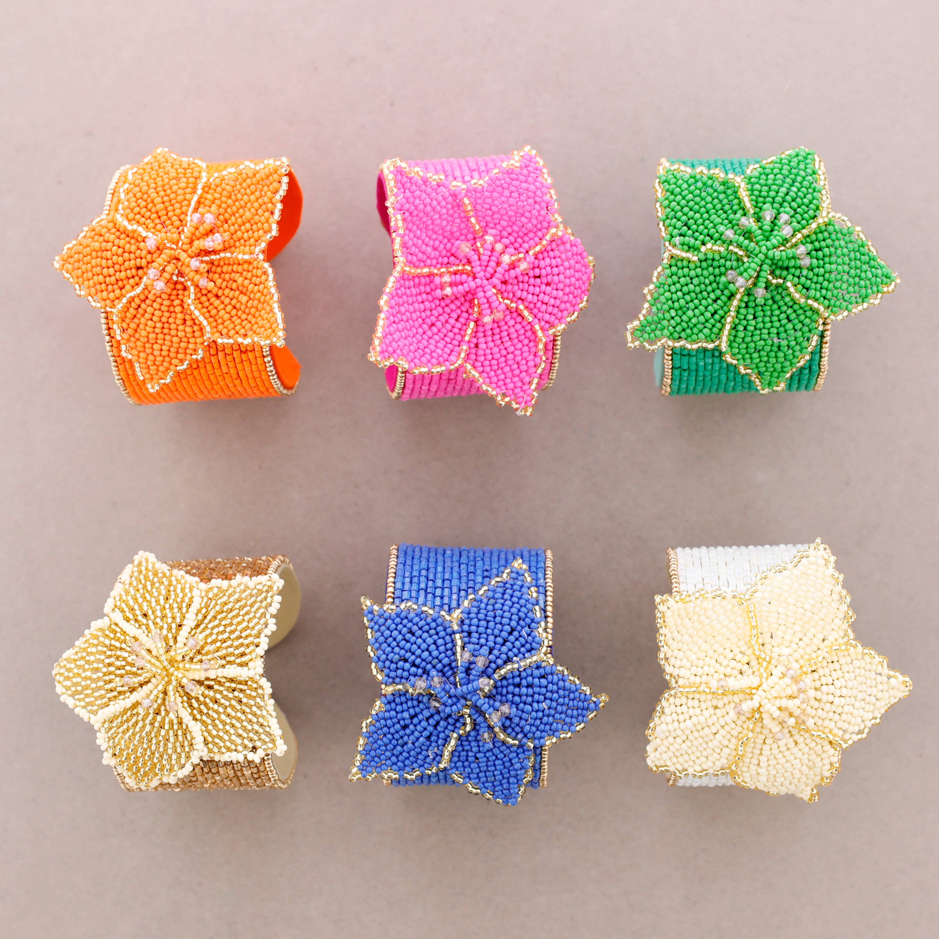 Sonata - Vente Bijoux à boutons pression - Bracelet ethnique réglable avec perles en forme de fleur5